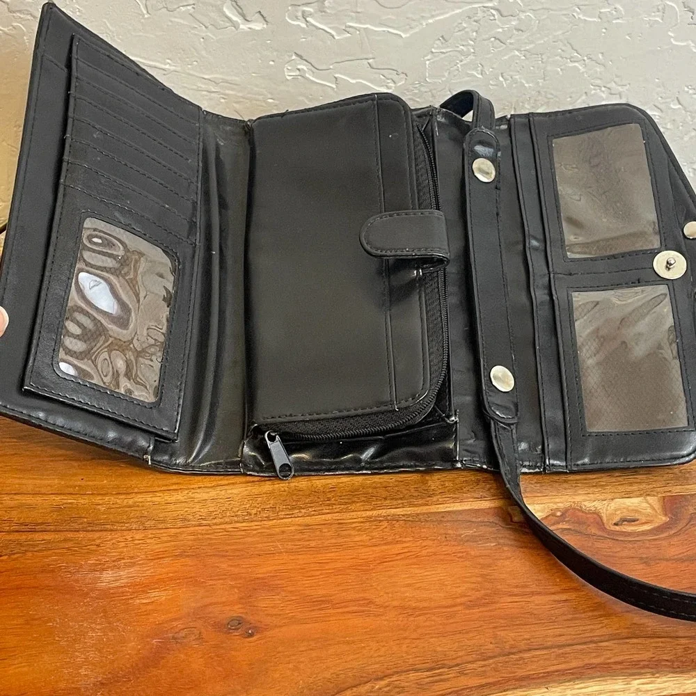 Brighton Black Leather Embossed Crossbody Purse - Picture 6 of 11